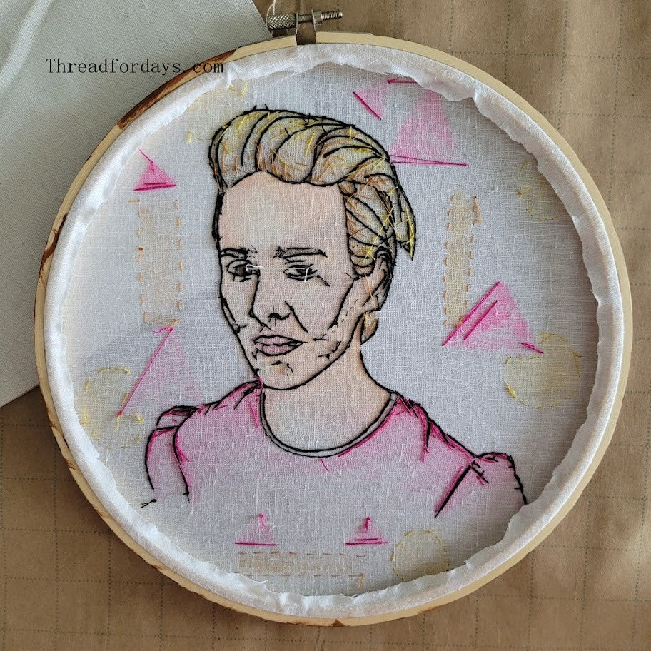 back of sarah paulson hoop